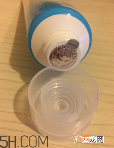 露得清绵密洗面奶怎么样?露得清绵密洗面奶好用吗?