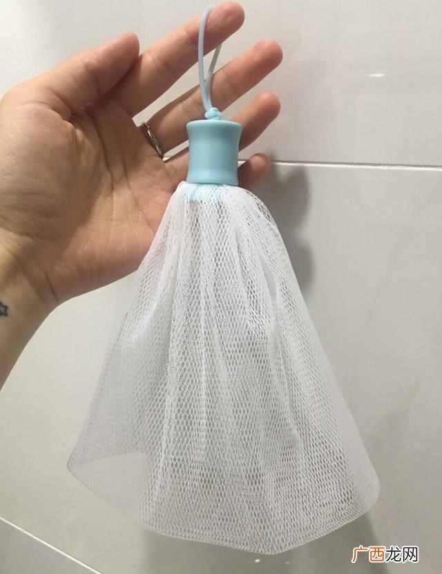 教你几个洗脸技巧 脸上用什么洗脸最好