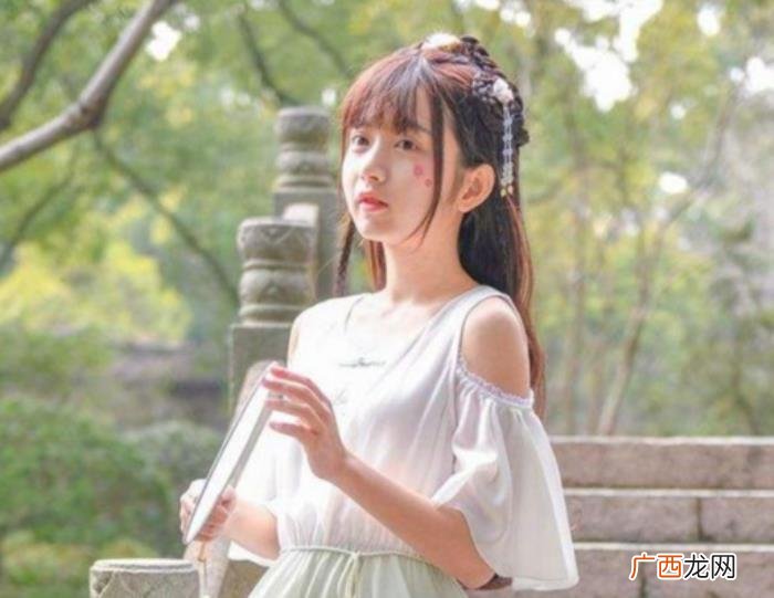 分手后女人想复合前兆，女生还想着复合的几个表现