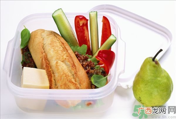 保鲜盒有异味如何去除？