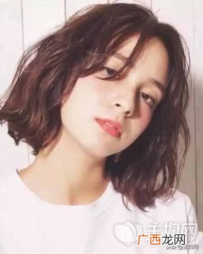 颧骨高适合什么发型（盘点这些适合发型大全，