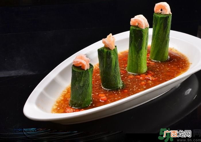 菠菜可以喝豆腐一起吃吗?菠菜可以喝虾一起吃吗?