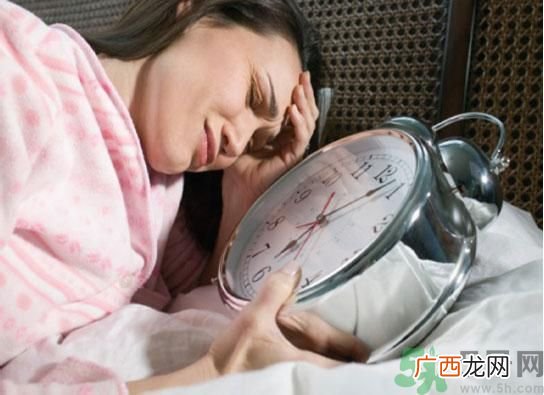 失眠吃什么才能好好睡觉？失眠了应该怎么办？