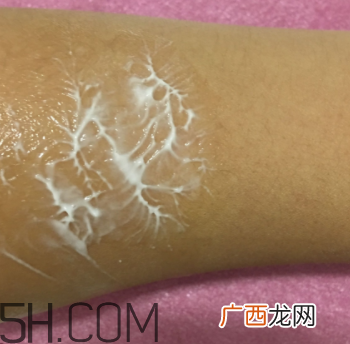 露得清身体乳多少钱？露得清身体乳贵不贵？