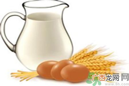 牛奶不可以和什么一起吃？牛奶可以喝苹果一起吃吗？