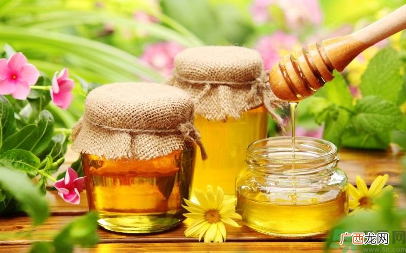 小叶增生可以喝豆浆吗？小叶增生可以吃蜂蜜吗？