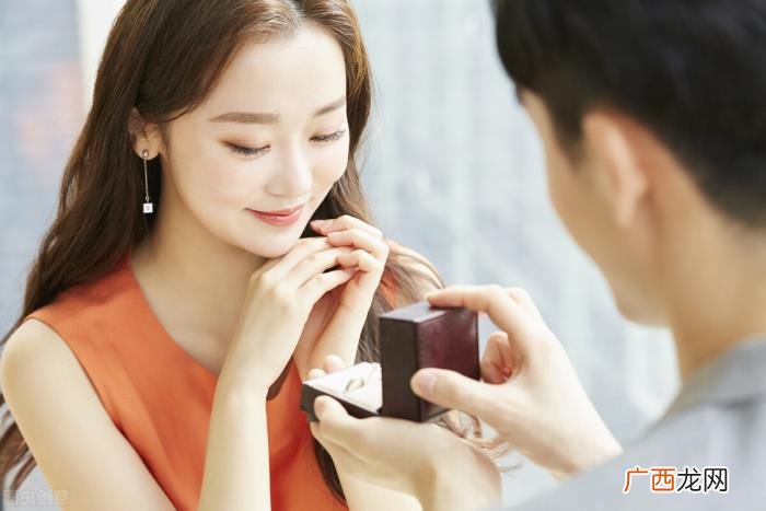前男友有了女朋友还能挽回吗，前男友有了新女友还能复合吗