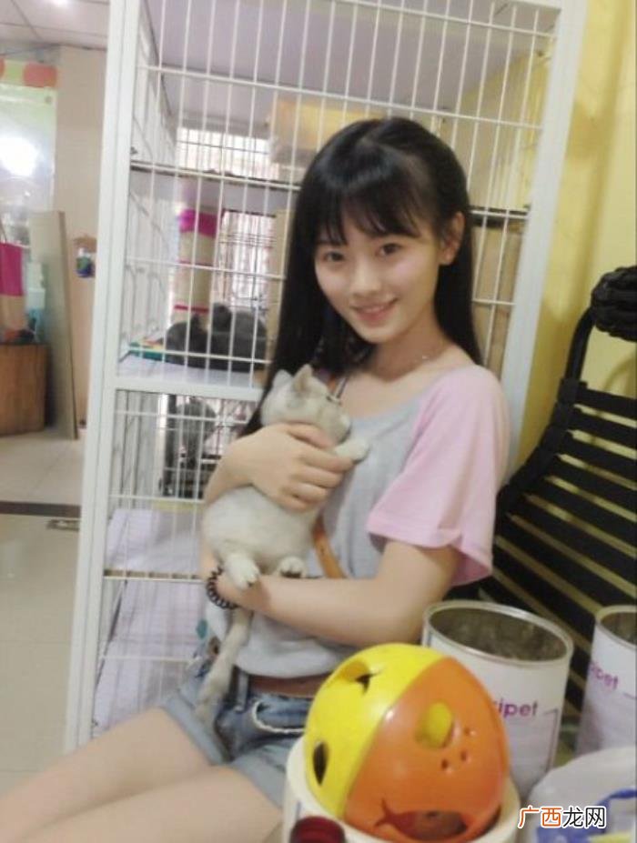 鞠婧祎小号，从鞠婧祎小号了解艺人背后更真实的她