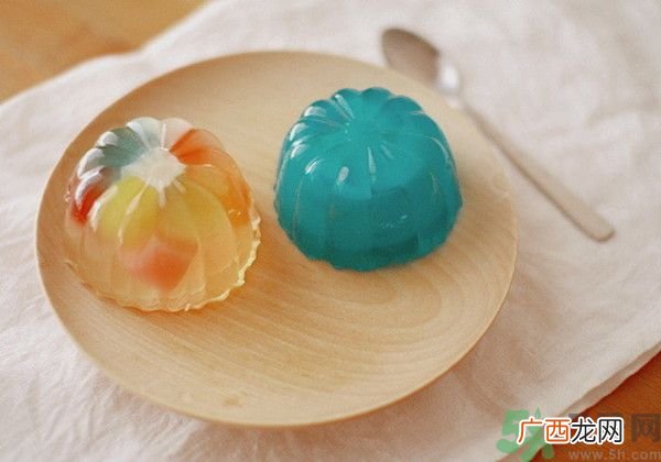 果冻吃多了好吗？哪些食物含有添加剂？