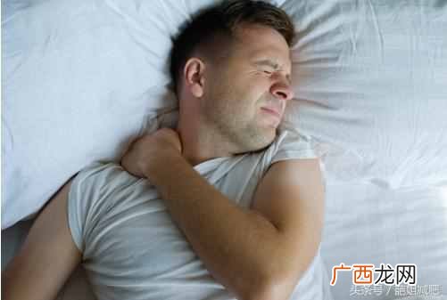 长期晚上失眠是什么原因造成的（失眠的几个症