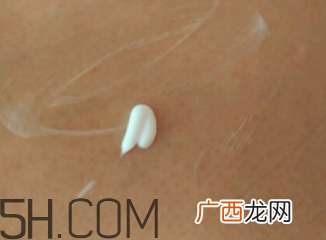 雅芳小黑裙香体乳怎么样？雅芳小黑裙香体乳好用吗？