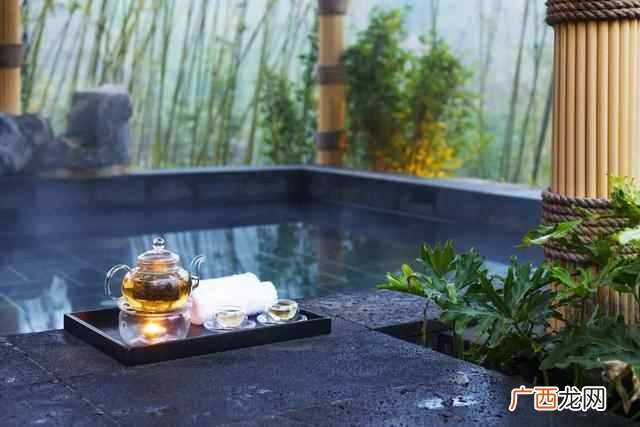 泡温泉需要带什么东西(泡温泉的这些小常识分