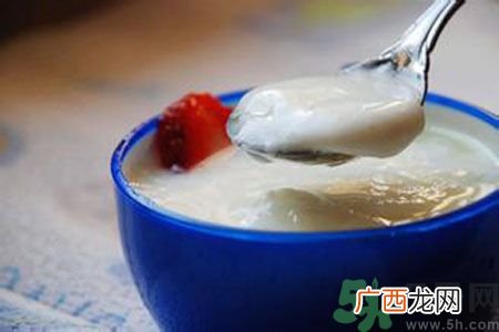 胃溃疡可以喝酸奶吗？胃溃疡喝酸奶好吗？