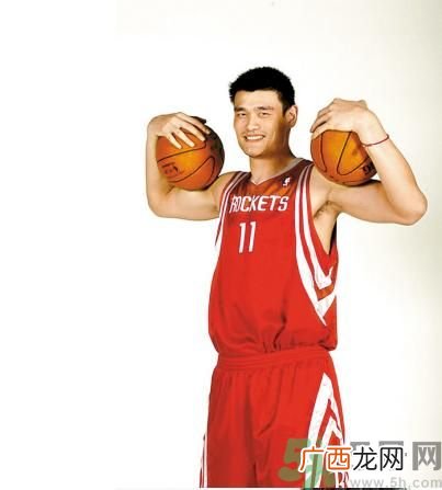 姚明入选名人堂原因？名人堂是什么的荣誉？