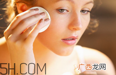 为什么洗脸要用洗面奶？洗面奶的基本使用方法