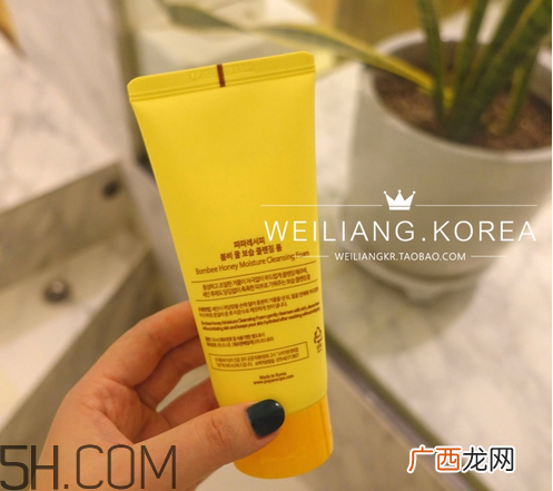 为什么洗脸要用洗面奶？洗面奶的基本使用方法