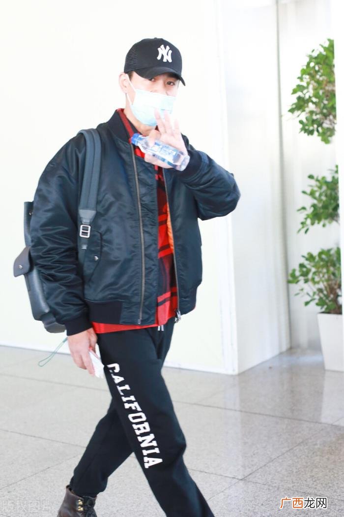乔振宇古装角色，古装男神乔振宇现身机场