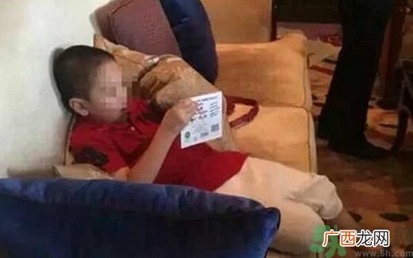 男孩遭校长暴打的结果是什么?男孩遭校长暴打的真相是什么?