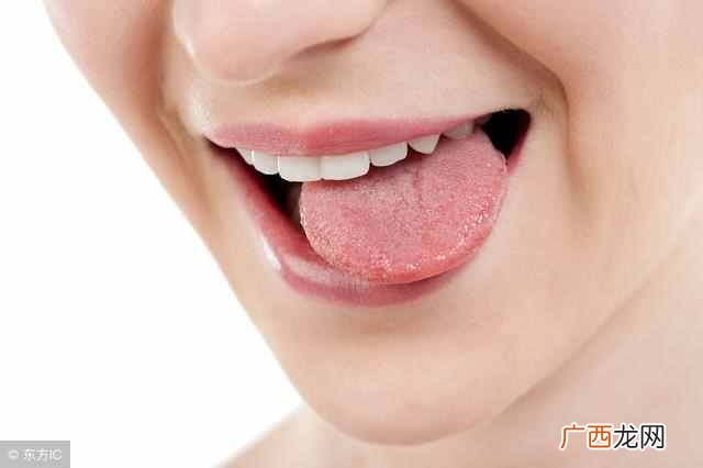 一定要小心的这些症状 舌苔发白是什么原因