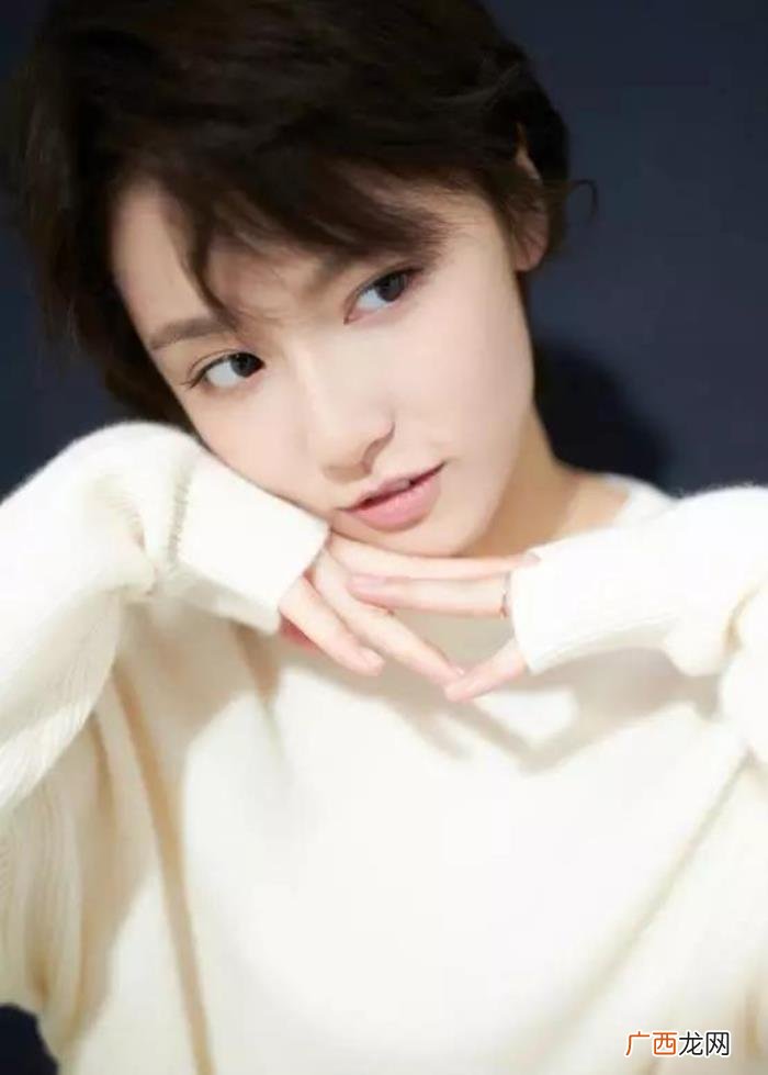 成果的头像，发一波成果的写真~有和我一样喜欢成果的嘛~
