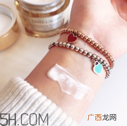 雅诗兰黛多效智妍面霜适合多大年龄？