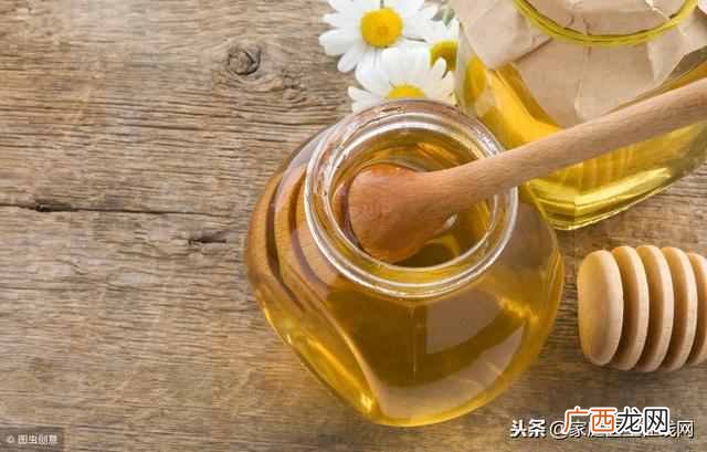蜂蜜选购技巧 蜂蜜什么时候喝最好