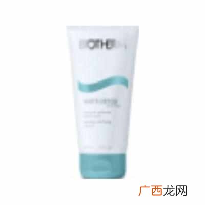 油性皮肤用什么洗面奶（油性皮肤改善方法推荐