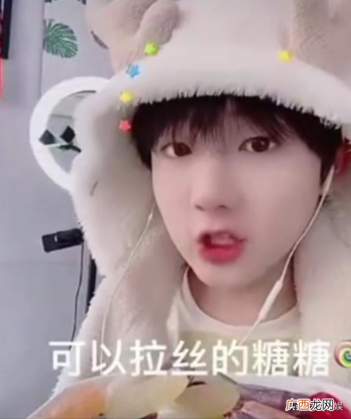 风小逸女装小号，风小逸连发两个女装视频