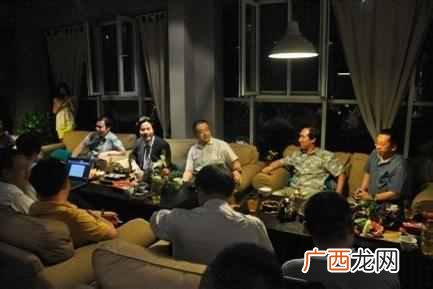 理发店为什么叫沙龙 沙龙是什么意思