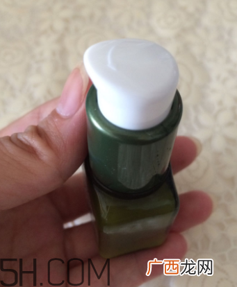 悦木之源灵芝眼部精华乳怎么样_好用吗
