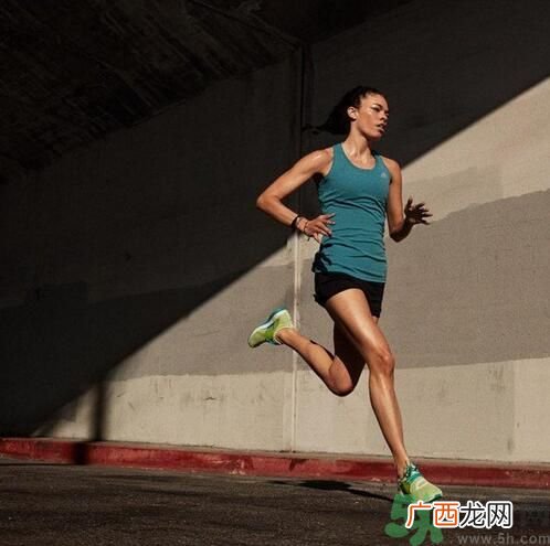 跑鞋什么样的比较好？如何挑选好的跑鞋？