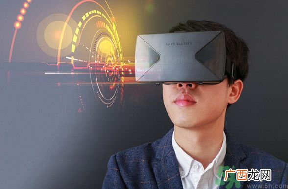 VR对眼睛有伤害吗？VR对视力有什么影响？