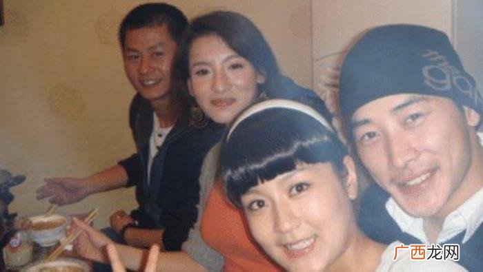 罗晋的大学，罗晋大学时期照片曝光原来他和朱亚文是同班同学那时的他可活泼了