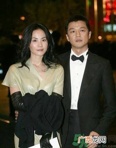 李亚鹏写给王菲的情诗写了什么？王菲和李亚鹏为什么离婚？