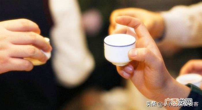 都是酒桌上总结出来的经典语句 酒话经典