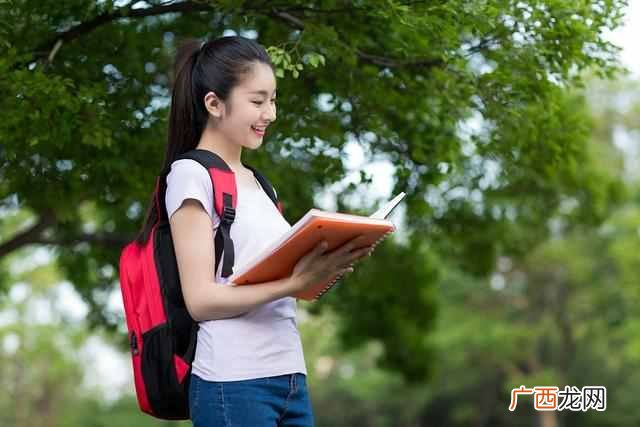 2019年最适合的专业推荐 女孩学什么专业好