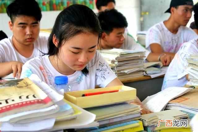 2019年最适合的专业推荐 女孩学什么专业好
