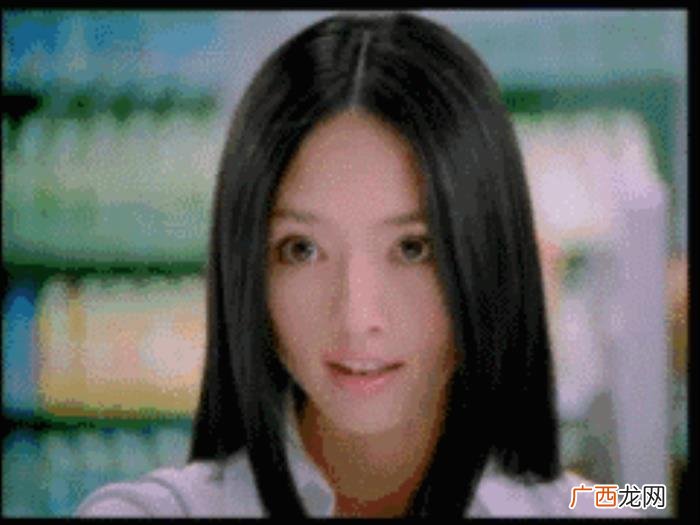 长中分发型女，最容易出美女的中分发型