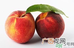 催熟的桃子怎么分辨？催熟的桃子是什么样的