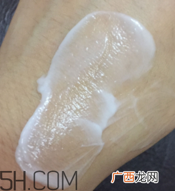 丝塔芙日护恒润保湿乳好不好用_评测