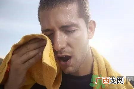 大量出汗是什么原因?大量出汗后应补充什么