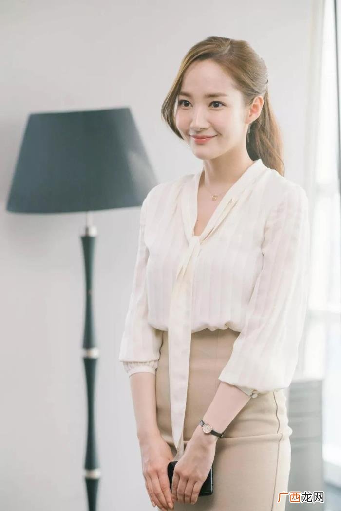 倪妮瘦脸针，圆脸IU、大头倪妮的瘦脸小心机get了