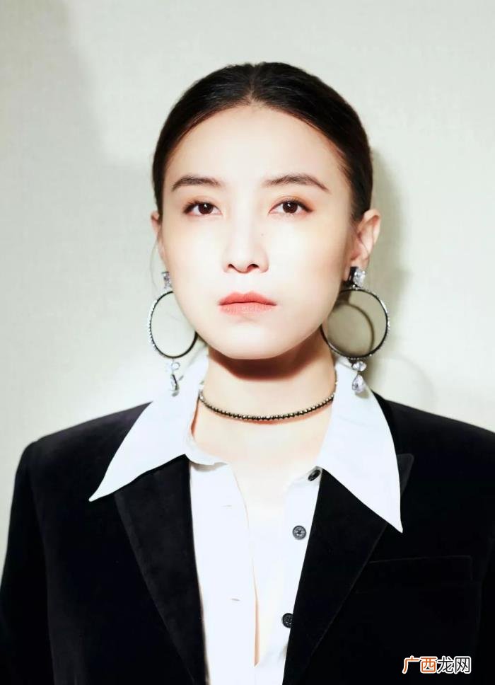倪妮瘦脸针，圆脸IU、大头倪妮的瘦脸小心机get了