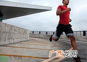 咳嗽的时候可以跑步吗?咳嗽跑步好吗