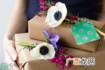 七夕和老婆怎么过？七夕送老婆什么礼物？