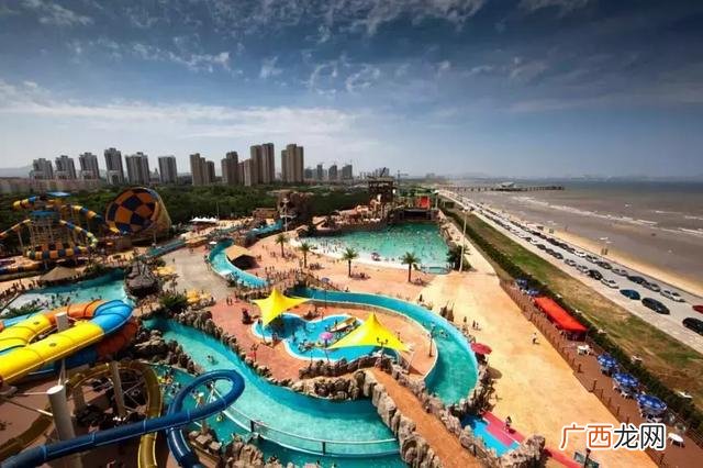 东平最大的室内水上乐园 县城水上乐园