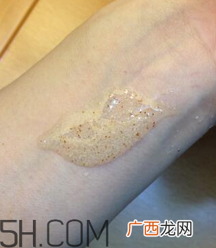 悦木之源身体磨砂啫喱怎么样_好用吗