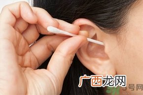 用棉签掏耳朵好吗?用棉签掏耳朵会怎么样?