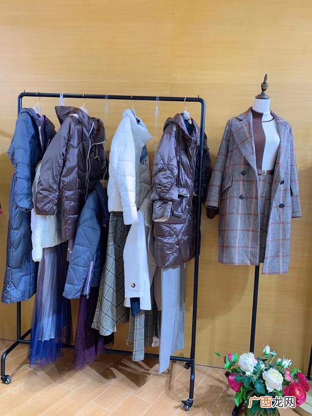便宜的女装折扣店加盟 低价位品牌女装加盟店