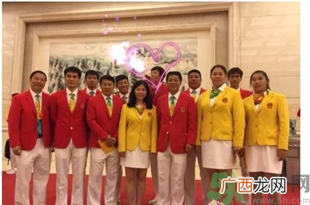 张国伟的证件照是怎么通过审查的?证件照怎么拍才好看?
